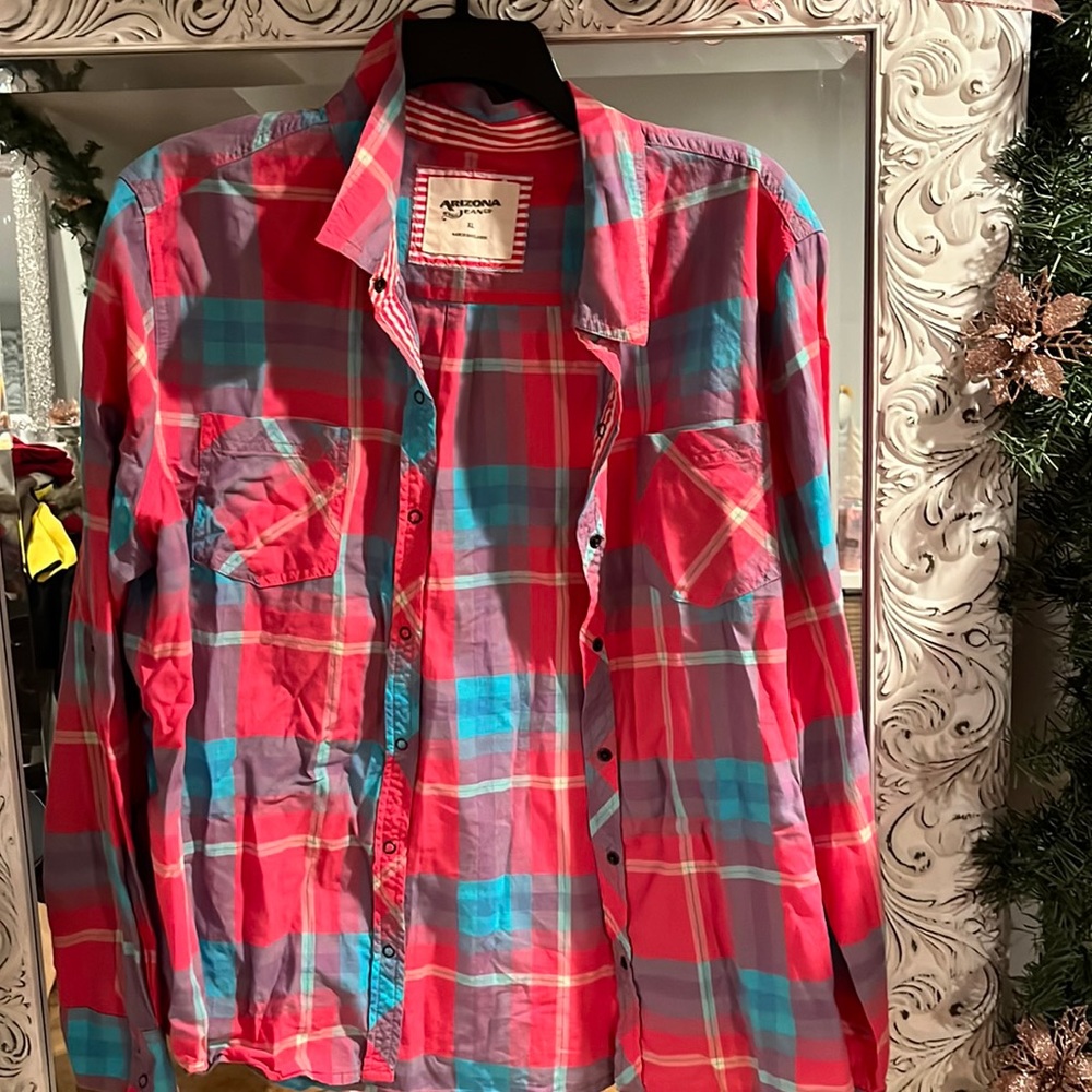 Checker button up